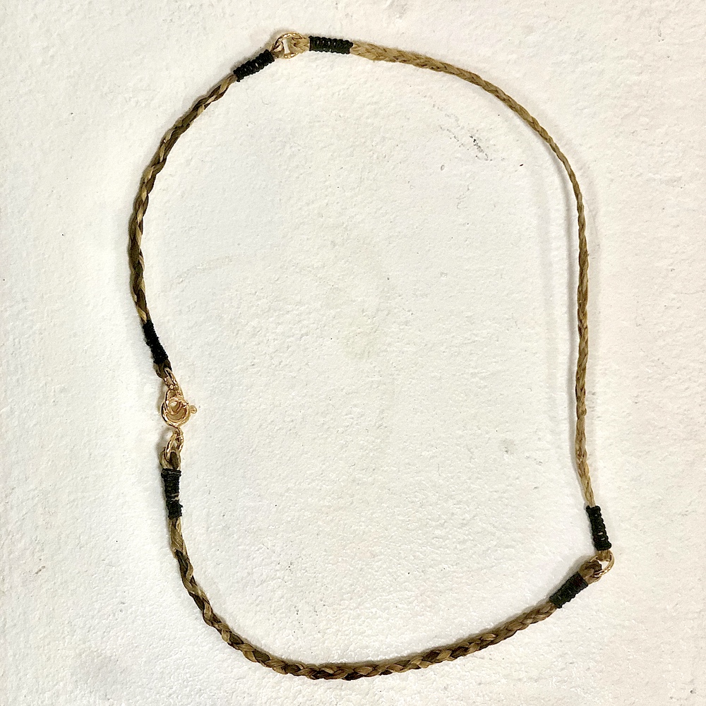 collier-vegetal-accessoire-ephemere-dessus-GU-STA-002